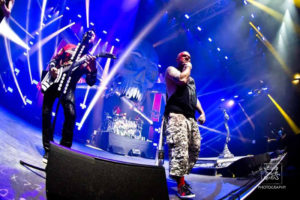 five-finger-death-punch_munich_olympiahalle_wearephotographers-12