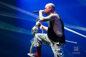 five-finger-death-punch_munich_olympiahalle_wearephotographers-45