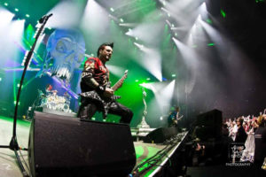 five-finger-death-punch_munich_olympiahalle_wearephotographers-6